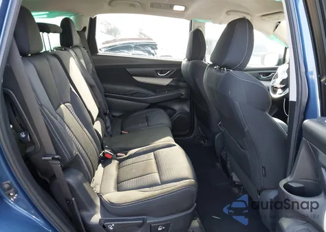 2021 Subaru Ascent Premium из США, поврежденный, VIN 4S4WMACD9M3471437